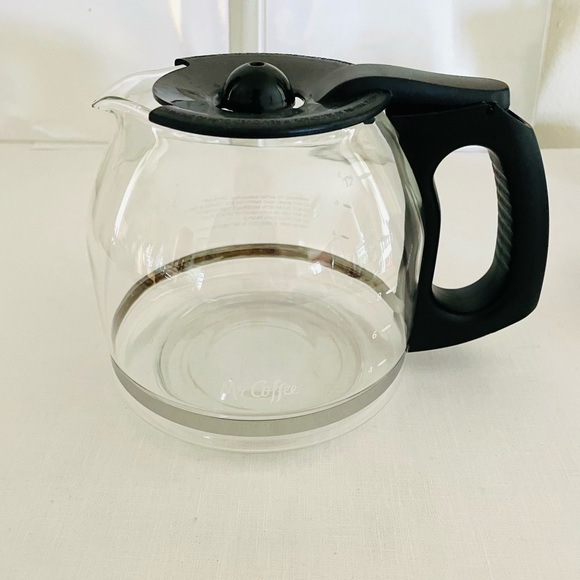 Mr Coffee 12 Cup Glass Carafe Pot Replacement Black Lid Drip Coffeemaker 2 - Picture 1 of 12